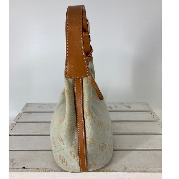 DOONEY & BOURKE, SMALL TAN BROWN CANVAS SIGNATURE HOBO BAG - Picture 3 of 15